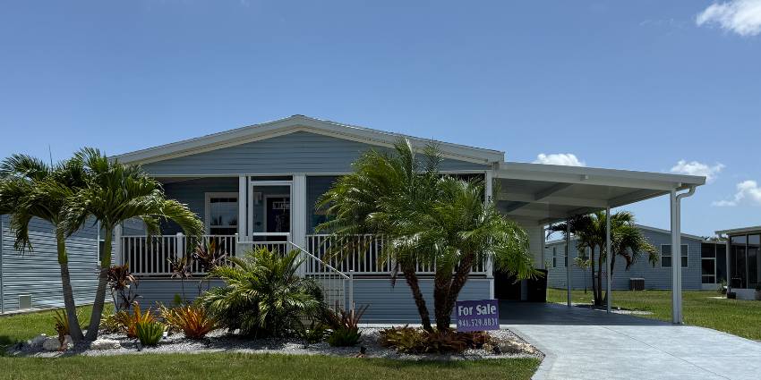 Ellenton, FL Mobile Home for Sale located at 7727 Chandler St Colony Cove